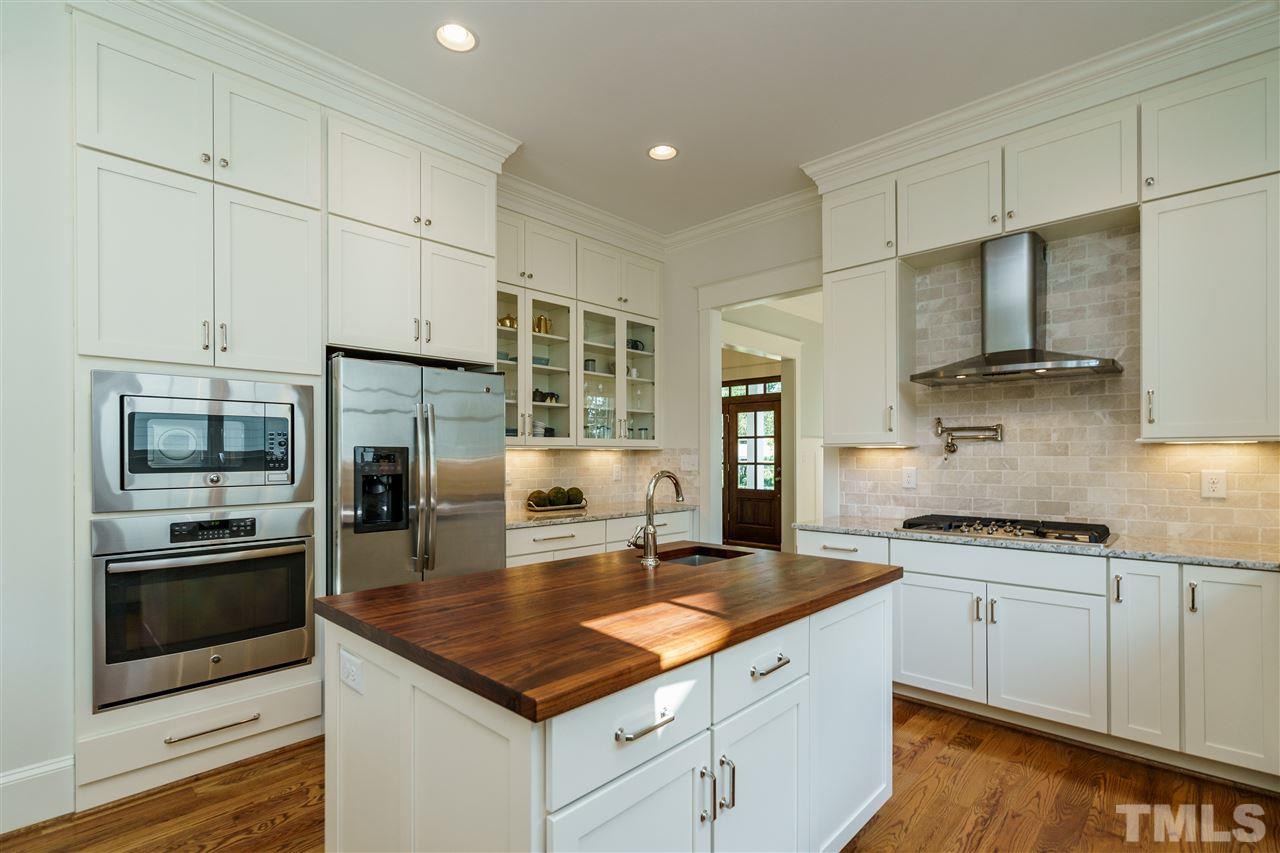 516 Peebles Street Raleigh, NC 27608 - Photo 14 of 30