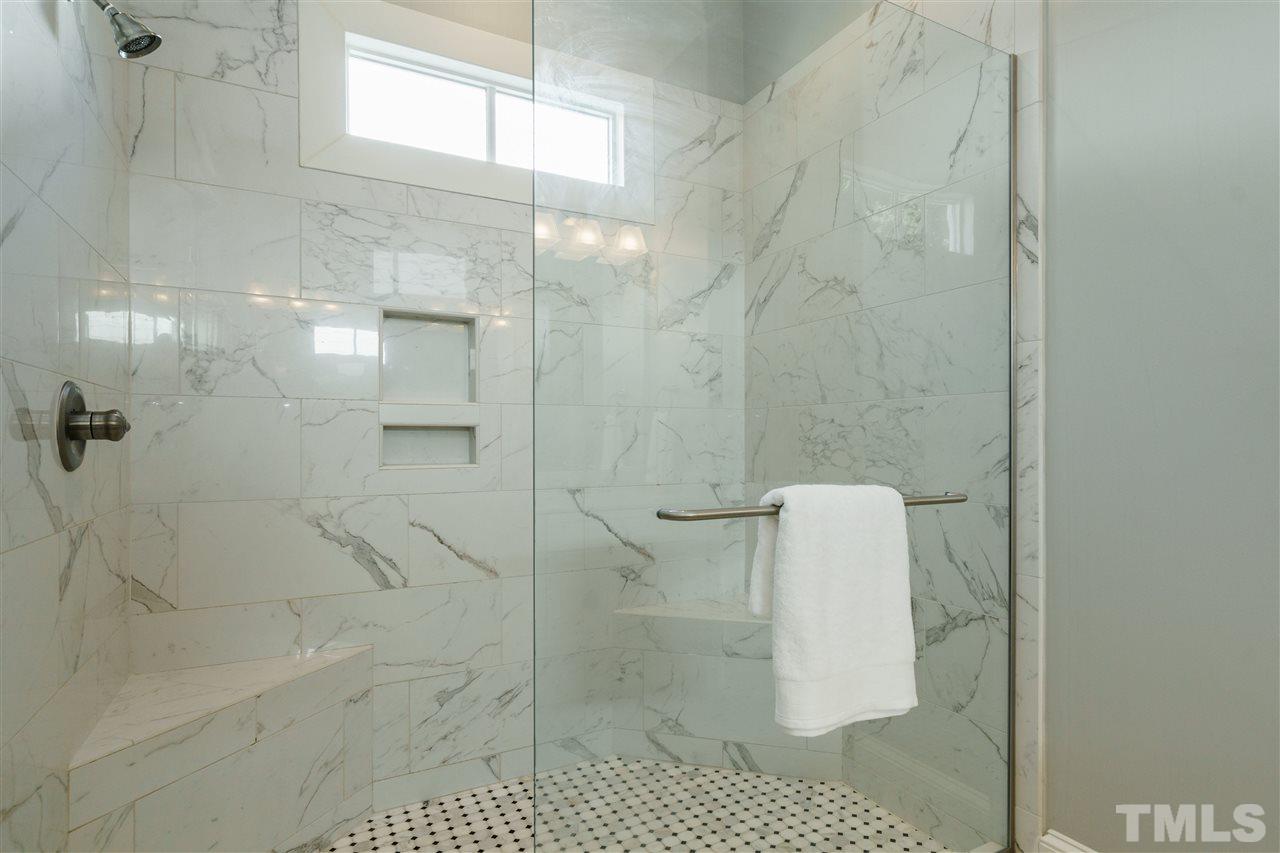 516 Peebles Street Raleigh, NC 27608 - Photo 18 of 30