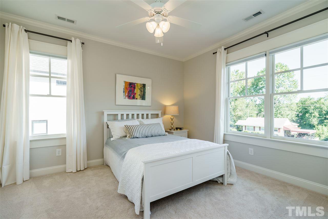 516 Peebles Street Raleigh, NC 27608 - Photo 19 of 30