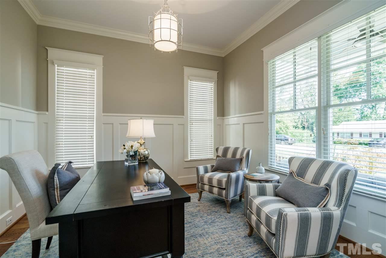 516 Peebles Street Raleigh, NC 27608 - Photo 4 of 30