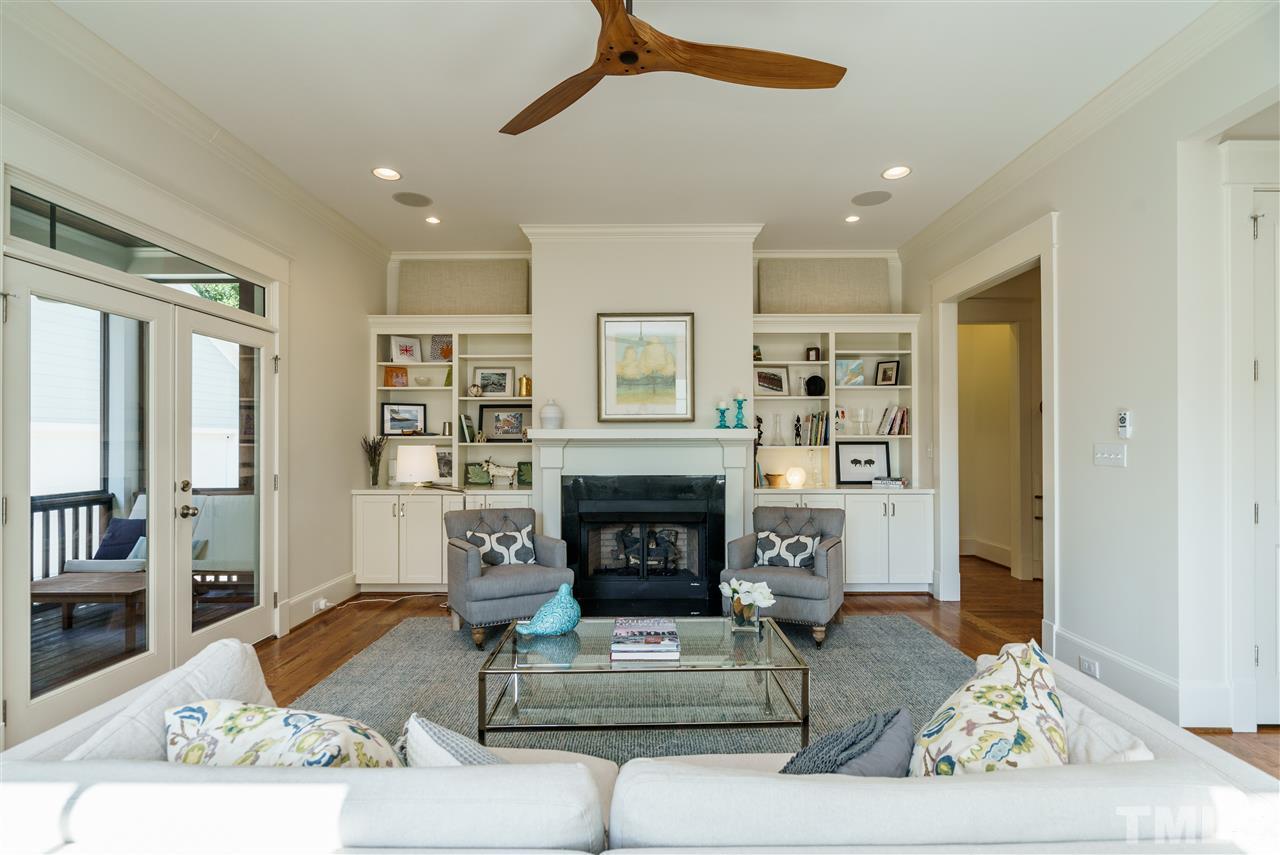 516 Peebles Street Raleigh, NC 27608 - Photo 8 of 30