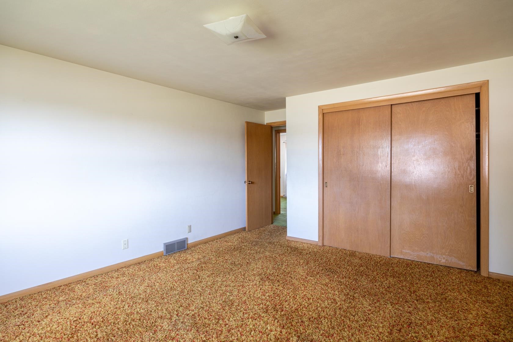 420 West Lindbergh Street Appleton, WI 54911 - Photo 16 of 31