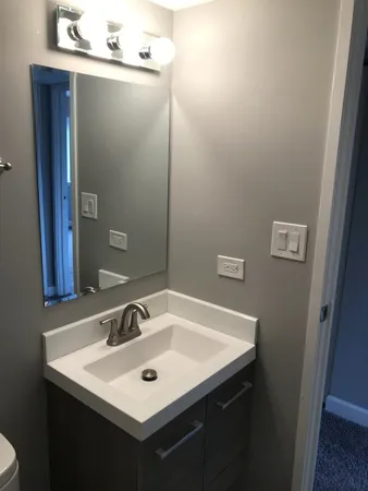 $2,000 | 905 Casey Court, Unit 4003, Schaumburg, IL 60173