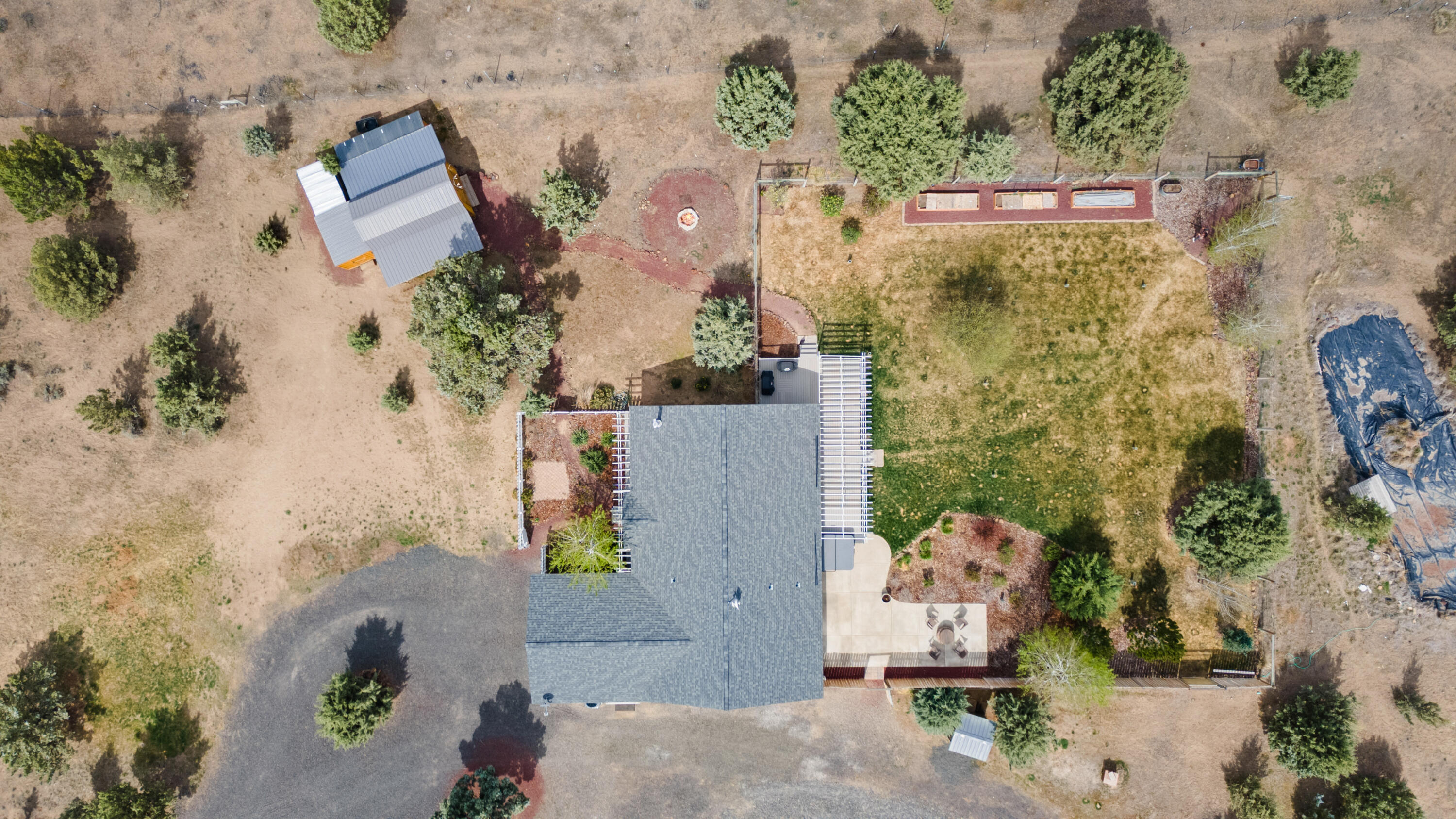 16625 Southwest Dove Road Terrebonne, OR 97760 - Photo 50 of 50 an aerial view of a house with a yard