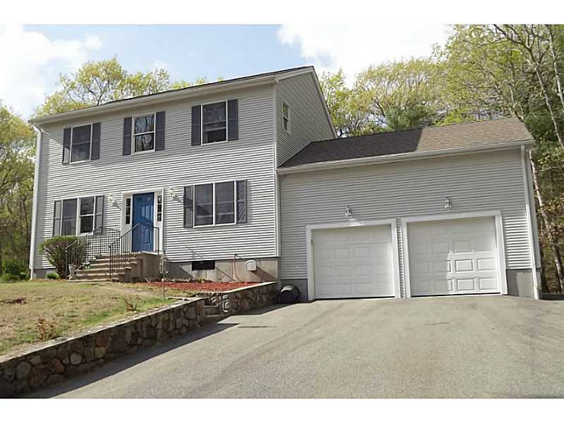 930 Maple Valley Road Coventry, RI 02827 - Photo 1 of 23 Exterior Front.