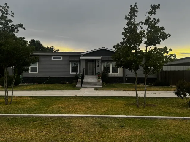 $289,000 | 313 Pierce Street, Whiteface, TX 79346