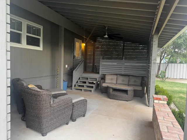 $289,000 | 313 Pierce Street, Whiteface, TX 79346