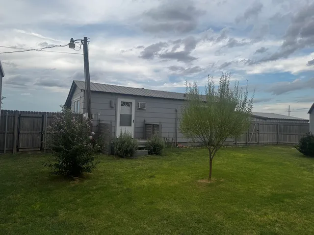 $289,000 | 313 Pierce Street, Whiteface, TX 79346