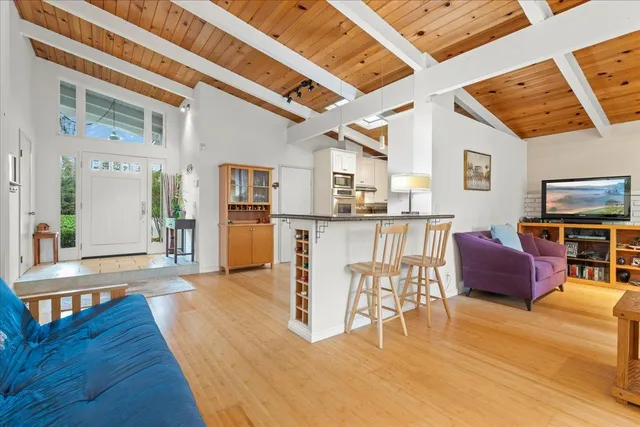 $1,199,000 | 640 Rio Del Mar Boulevard, Aptos, CA 95003