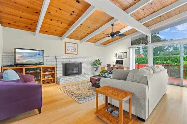 $1,199,000 | 640 Rio Del Mar Boulevard, Aptos, CA 95003
