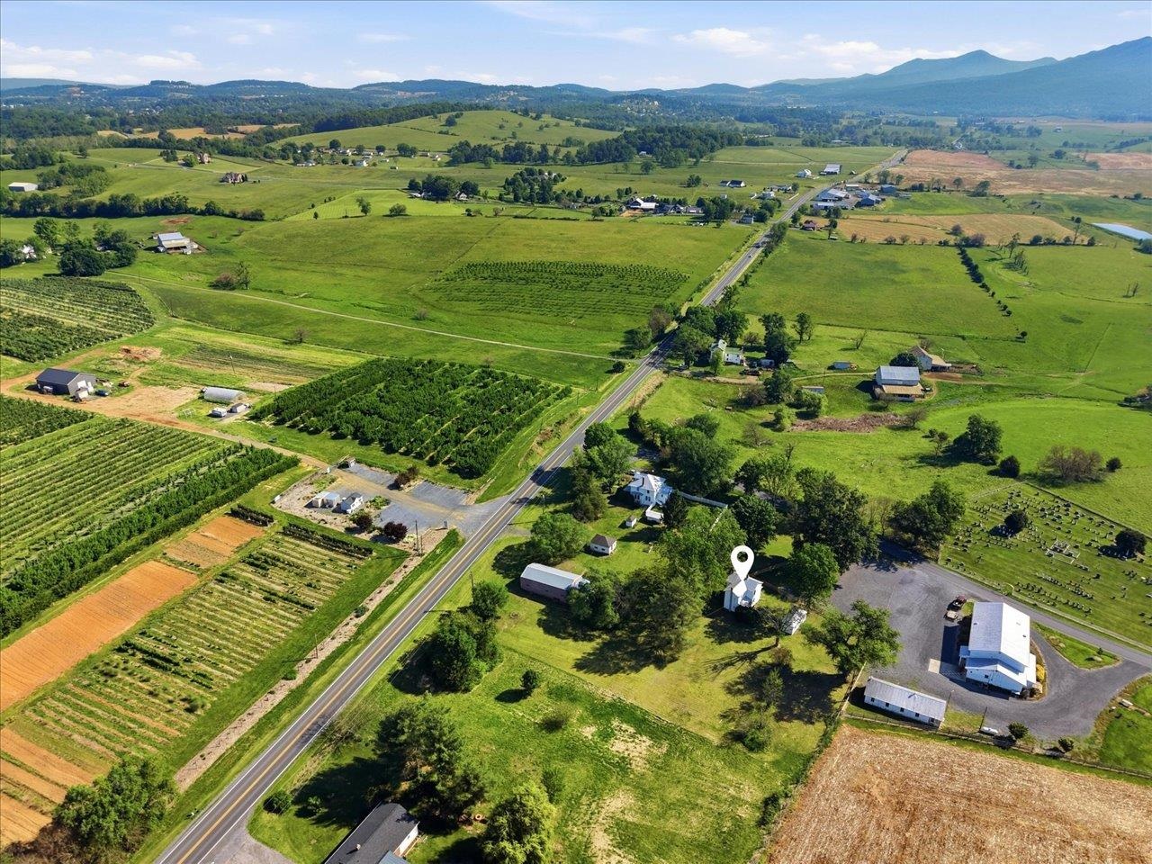 5096 Battlefield Road Harrisonburg, VA 22801 - Photo 31 of 38 a view of a city