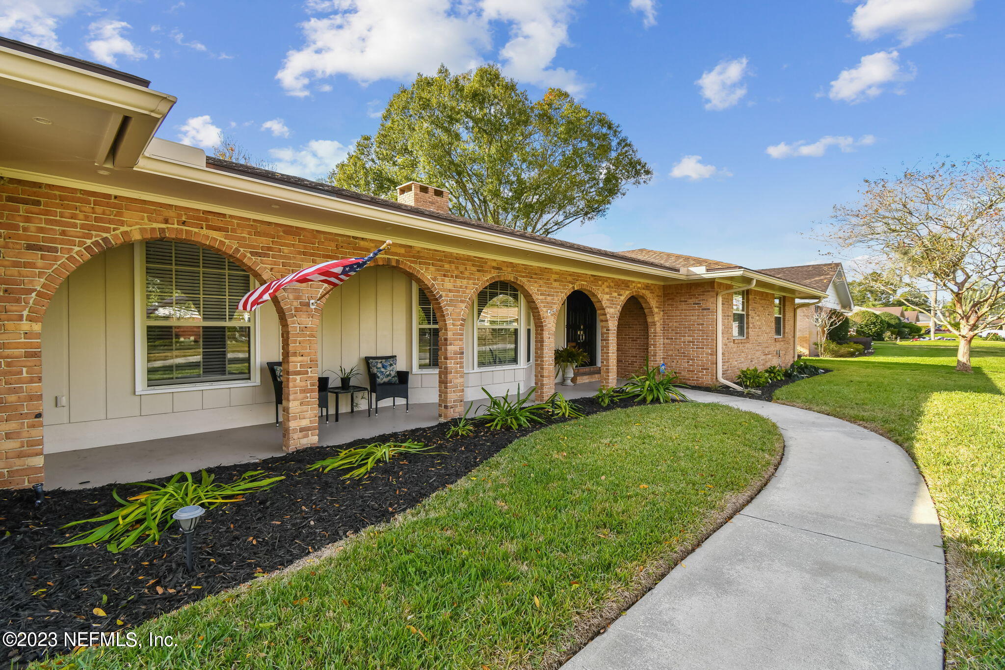 1060 Martinique Road Jacksonville, FL 32216 - Photo 1 of 42 Front View