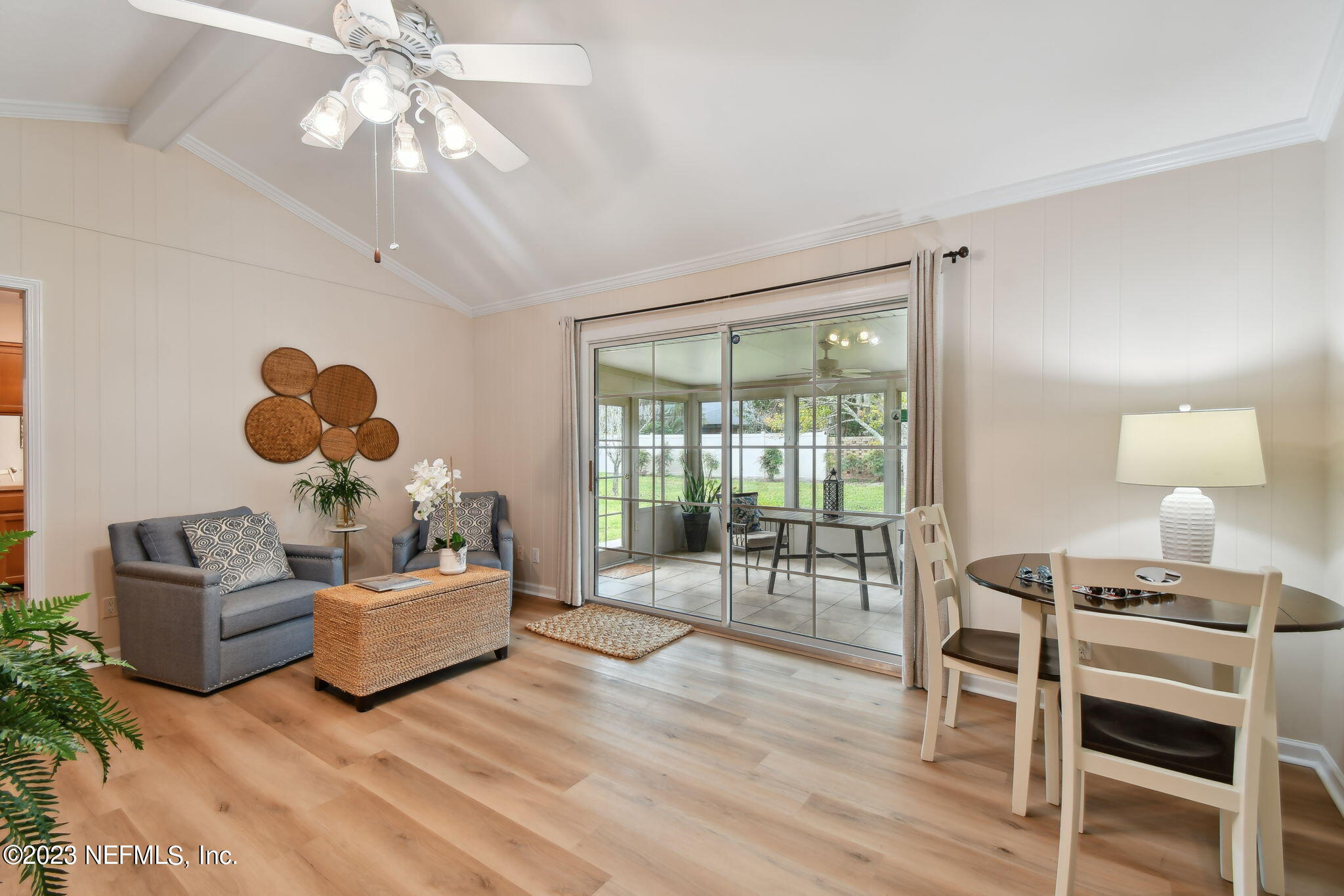 1060 Martinique Road Jacksonville, FL 32216 - Photo 24 of 42 Family Room