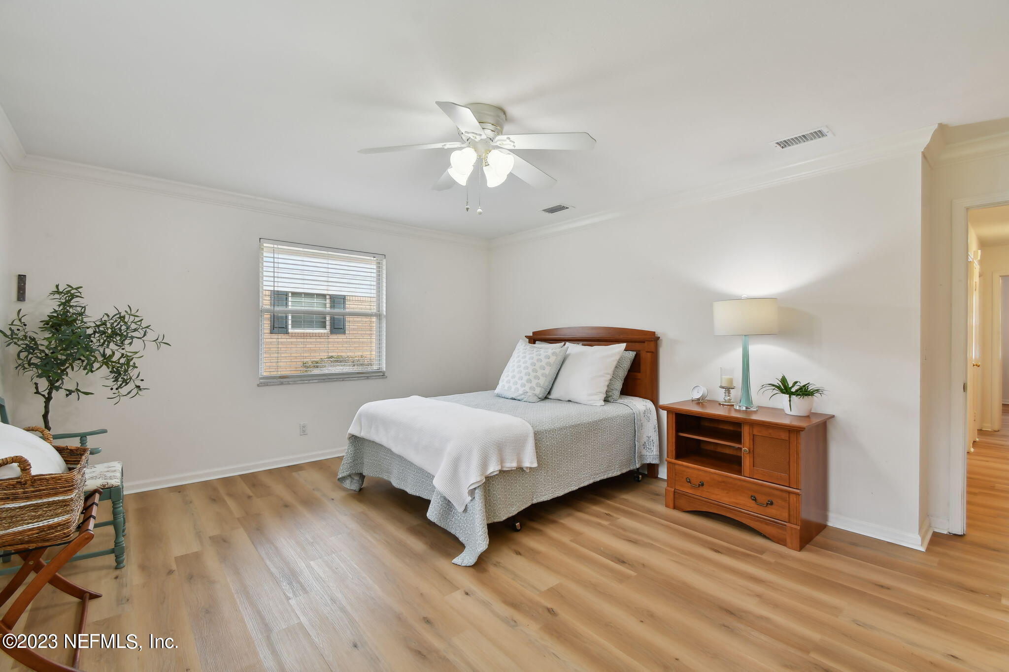 1060 Martinique Road Jacksonville, FL 32216 - Photo 34 of 42 Primary Bedroom