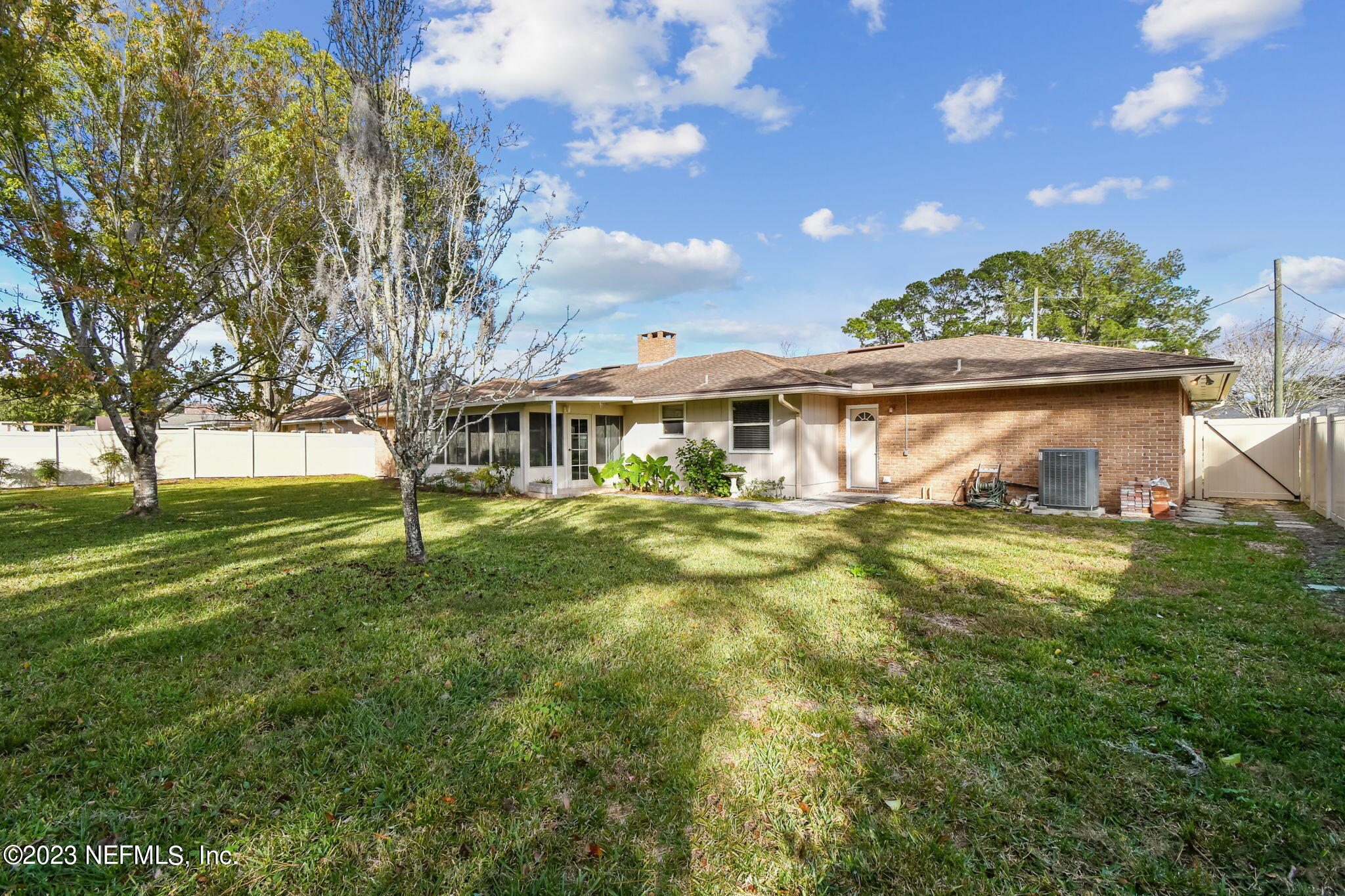 1060 Martinique Road Jacksonville, FL 32216 - Photo 41 of 42 Backyard