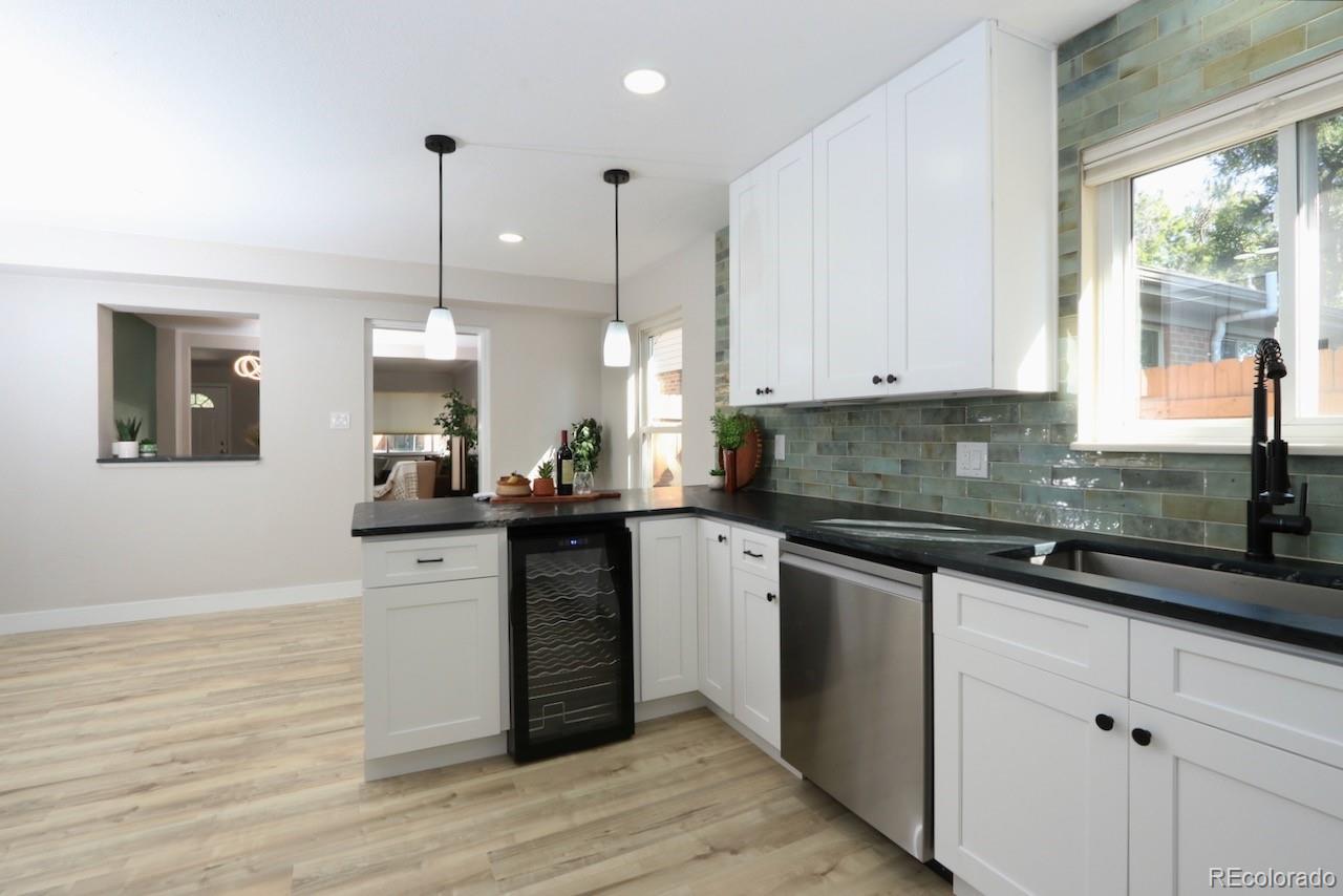 3395 Locust Street Denver, CO 80207 - Photo 12 of 41