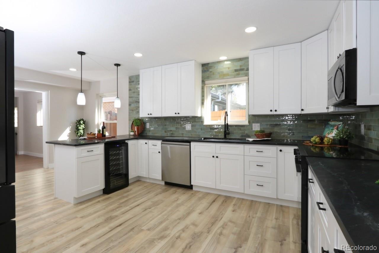 3395 Locust Street Denver, CO 80207 - Photo 14 of 41