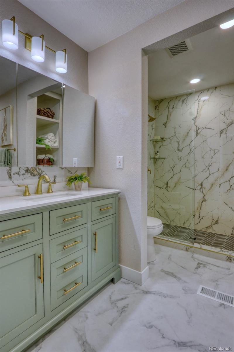 3395 Locust Street Denver, CO 80207 - Photo 25 of 41