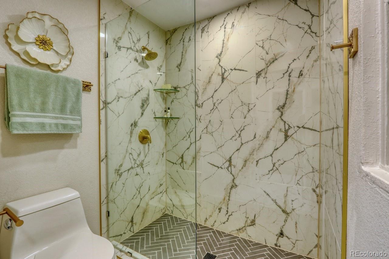 3395 Locust Street Denver, CO 80207 - Photo 26 of 41