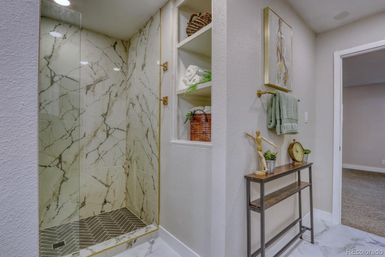 3395 Locust Street Denver, CO 80207 - Photo 27 of 41