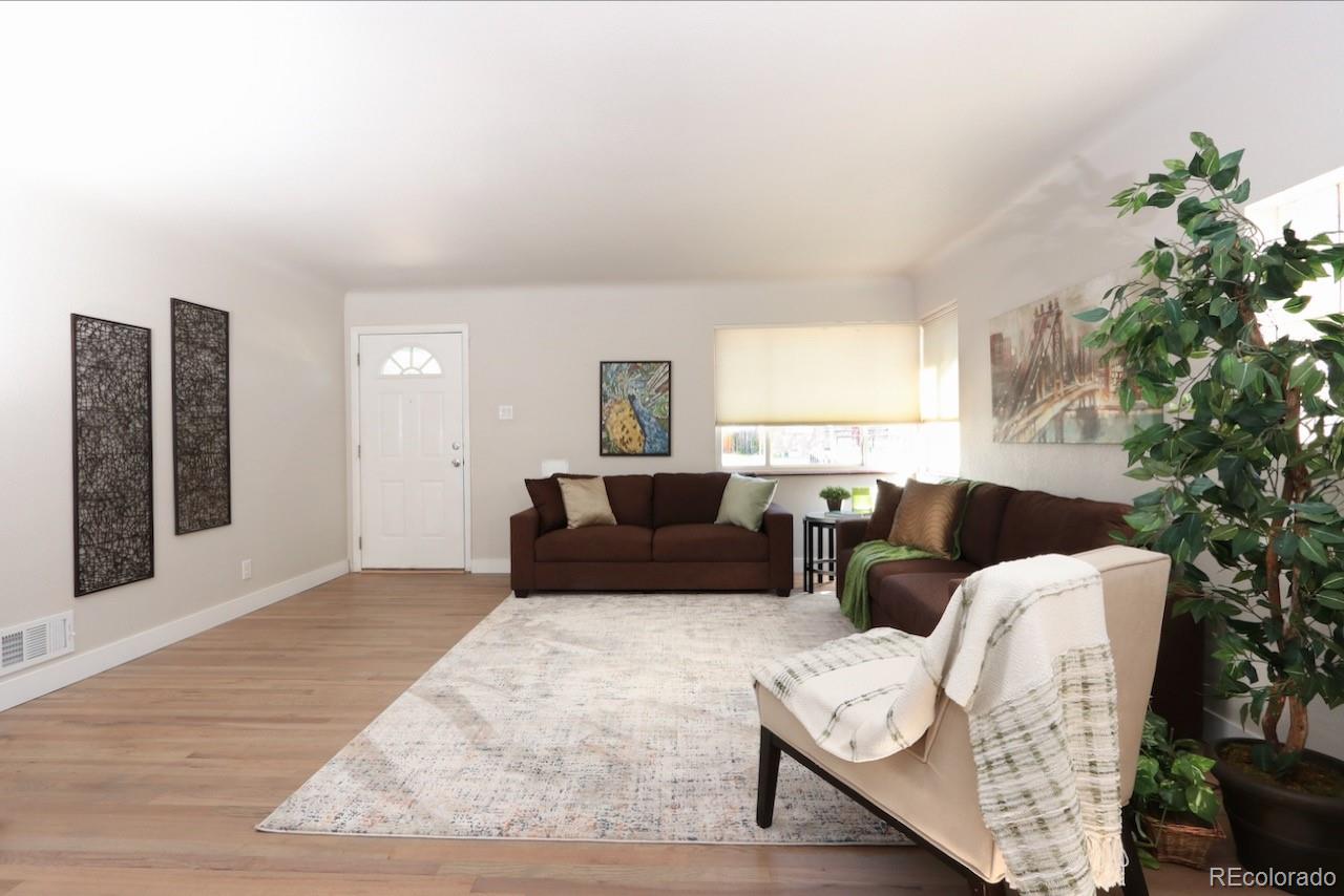 3395 Locust Street Denver, CO 80207 - Photo 9 of 41