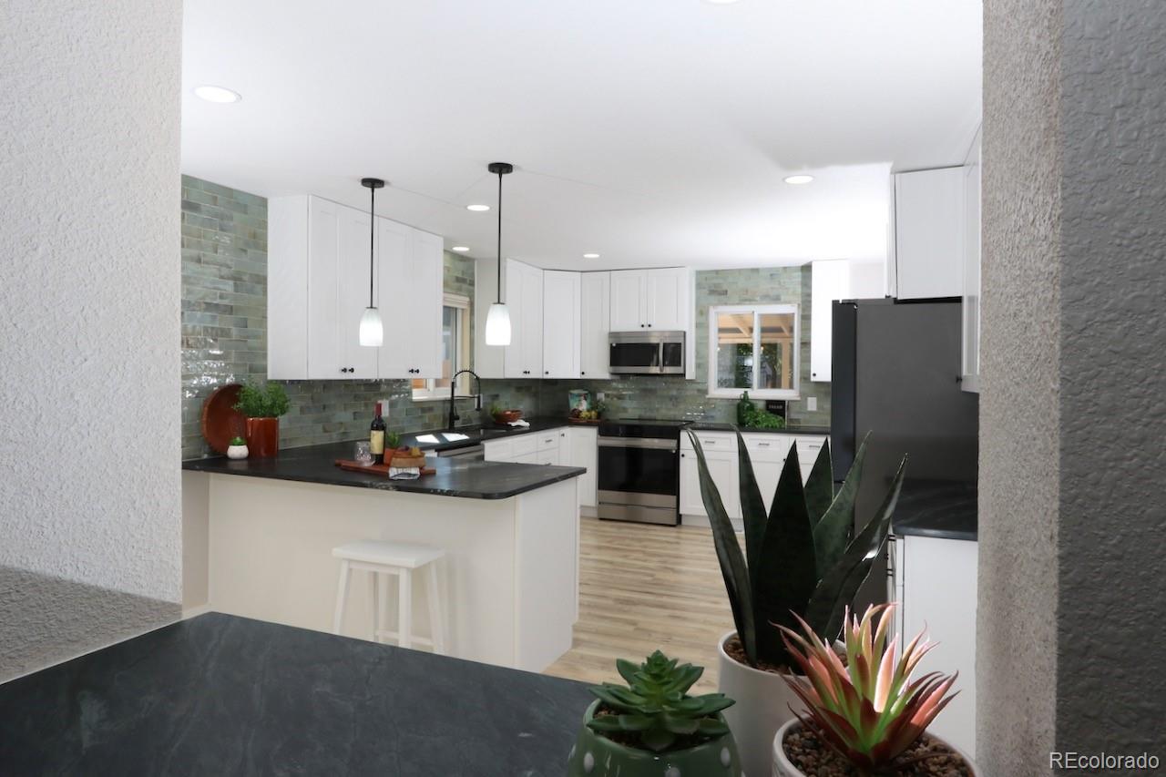 3395 Locust Street Denver, CO 80207 - Photo 10 of 41