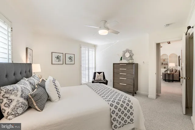 $299,900 | 333 2nd Street Northeast, Unit 206, Washington, DC 20002