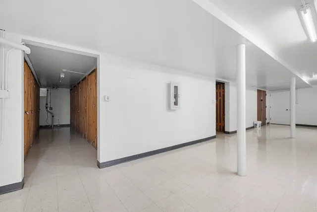 $179,000 | 4043 Saratoga Avenue, Unit D221, Downers Grove, IL 60515