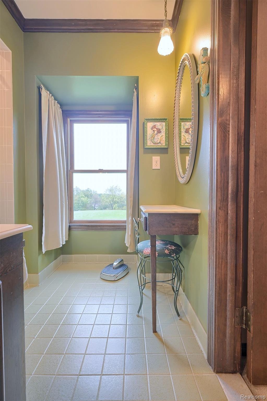 8388 Gale Road Goodrich, MI 48438 - Photo 19 of 29 23-Master-Bathroom-2nd-View.jpg