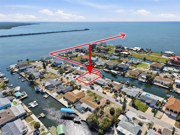 $480,000 | 13541 Stacey Drive, Hudson, FL 34667