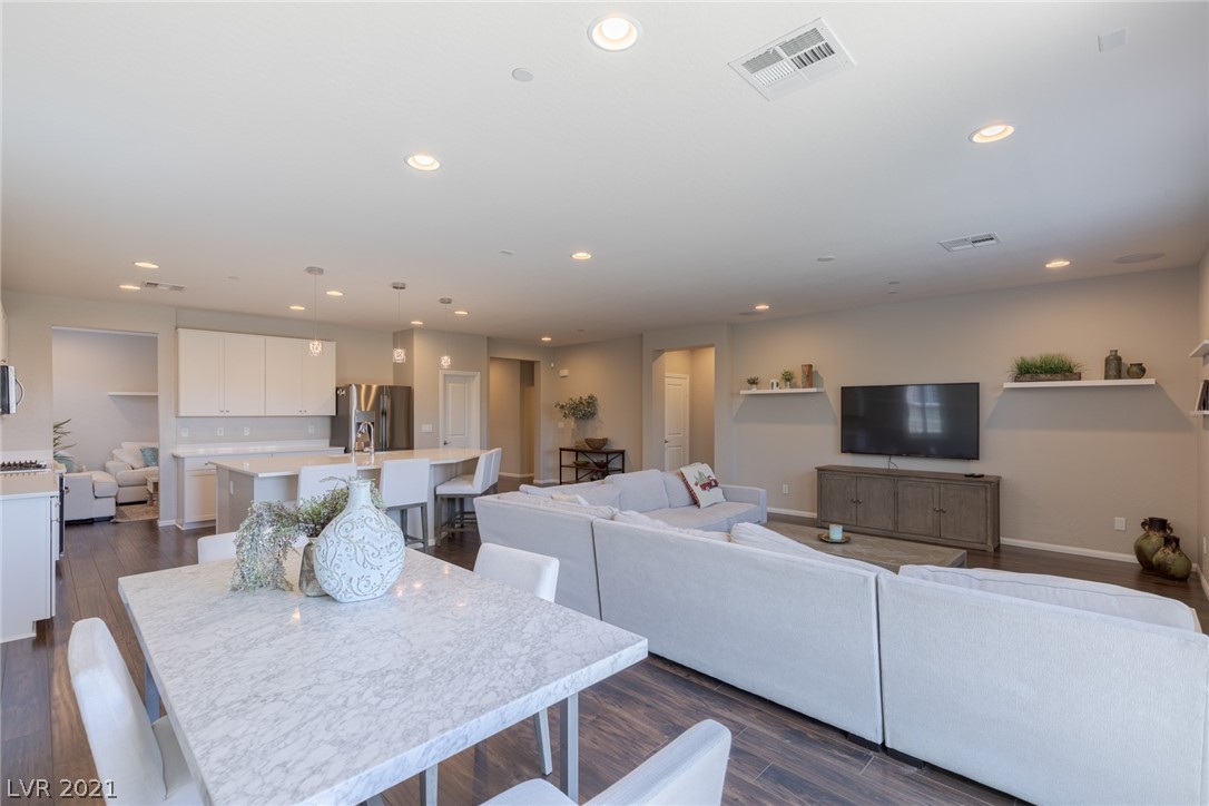 2434 Fanano Street Henderson, NV 89044 - Photo 4 of 11