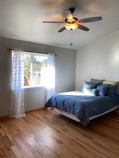 316 Cedar Ridge Cave Junction, OR 97523 - Photo 9 of 46 Bedroom
