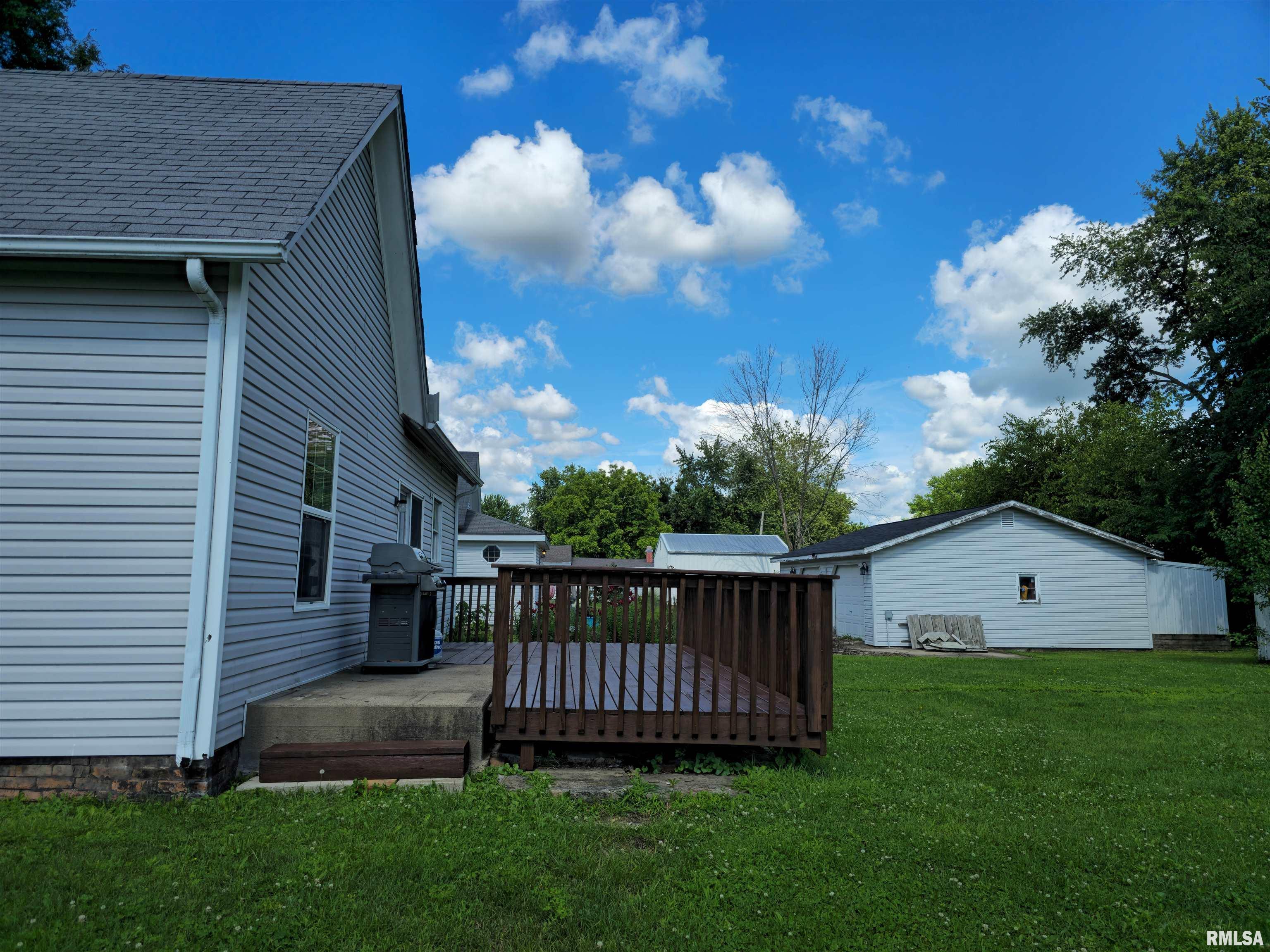 302 East Smith Street Colchester, IL 62326 - Photo 19 of 21