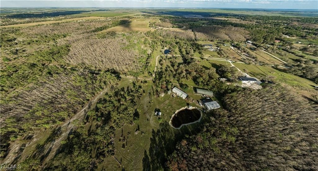 17800 Grand Chenier Road Fort Myers, FL 33913 - Photo 5 of 34 a bathroom with a shower