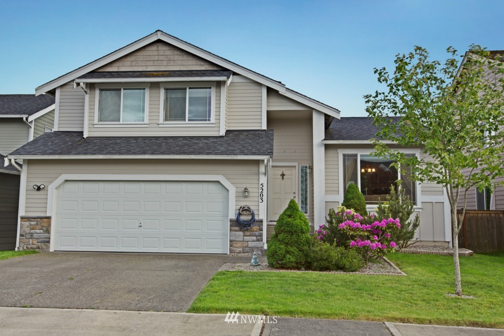 5203 Northeast 10th Place Renton, WA 98059 - Photo 1 of 12 Gallery Image 1