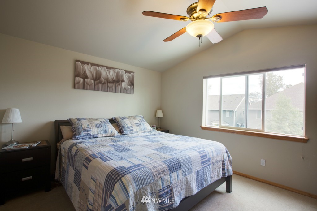 5203 Northeast 10th Place Renton, WA 98059 - Photo 7 of 12 Gallery Image 7