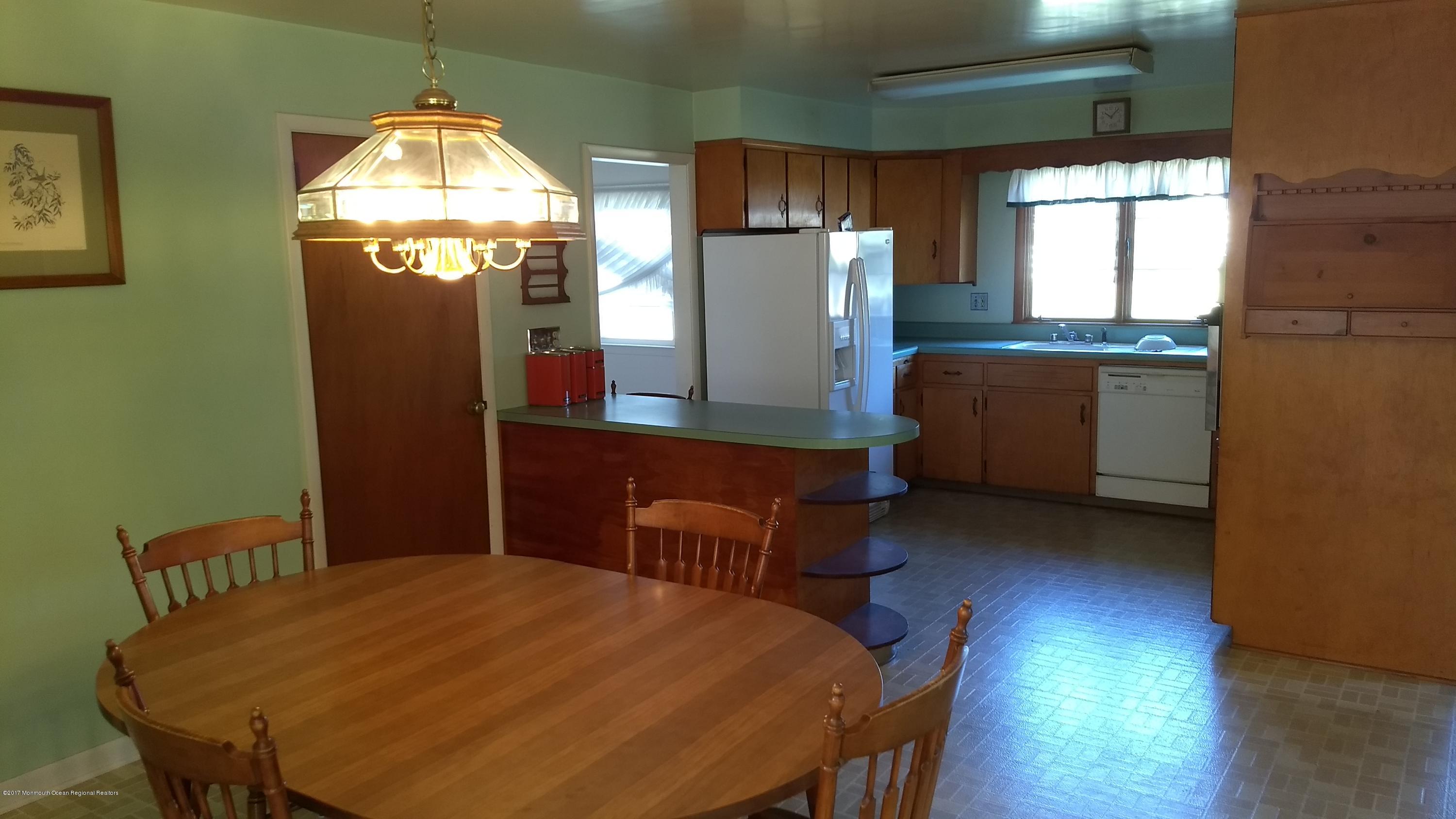 399 Brickyard Road Freehold, NJ 07728 - Photo 16 of 39 IMG_20171021_100626054
