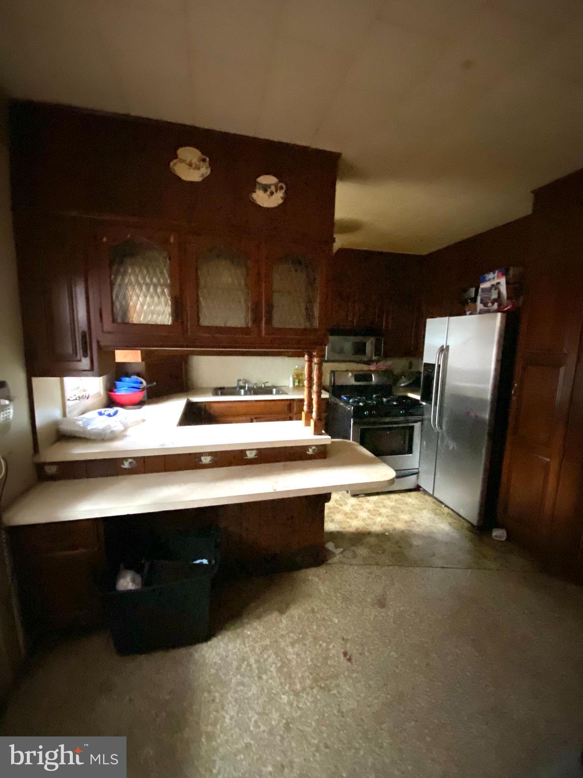 845 North 8th Street Reading, PA 19604 - Photo 3 of 22