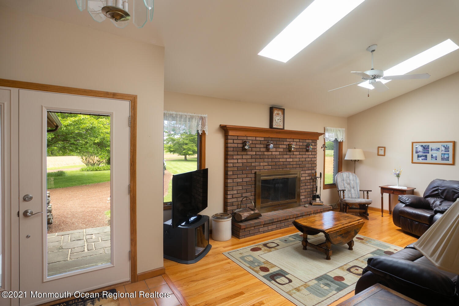 101 Walnford Road Allentown, NJ 08501 - Photo 6 of 36 101 Walnford-6