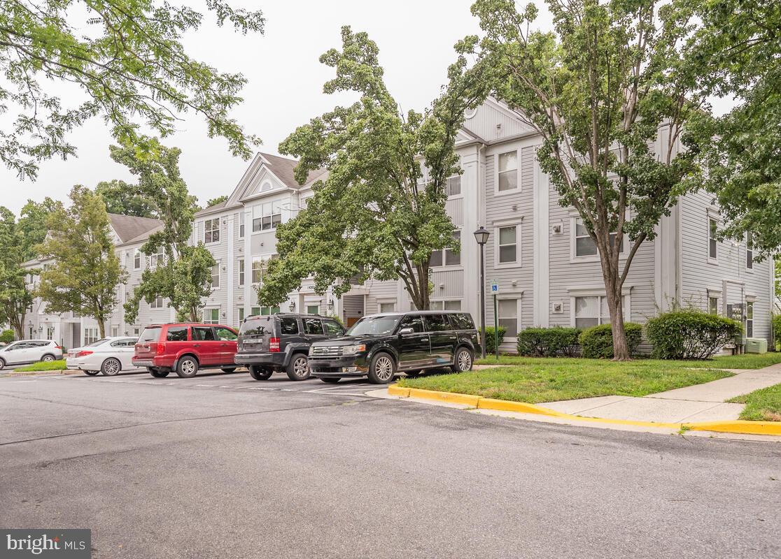 14202 Wolf Creek Place, Unit 826 Silver Spring, MD 20906 - Photo 2 of 33