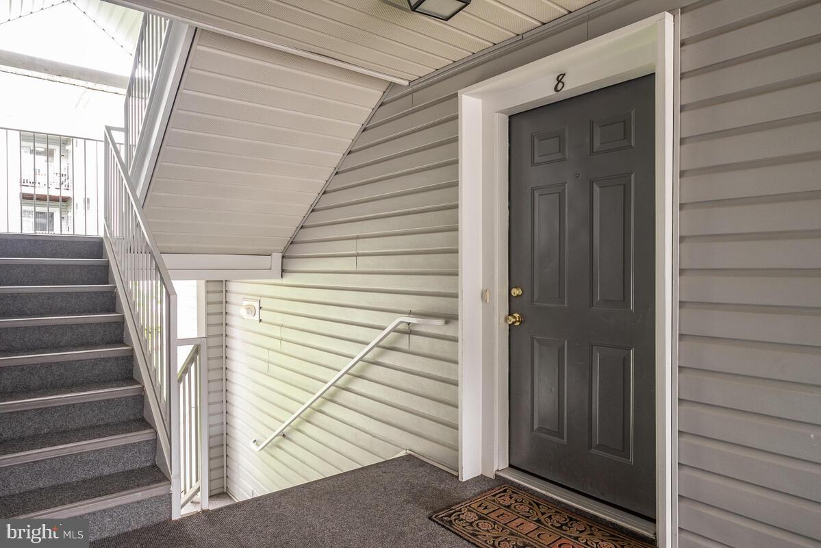 14202 Wolf Creek Place, Unit 826 Silver Spring, MD 20906 - Photo 5 of 33