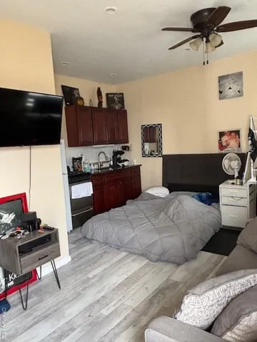 $599,990 | 461 1st Avenue, Lindenhurst, NY 11757