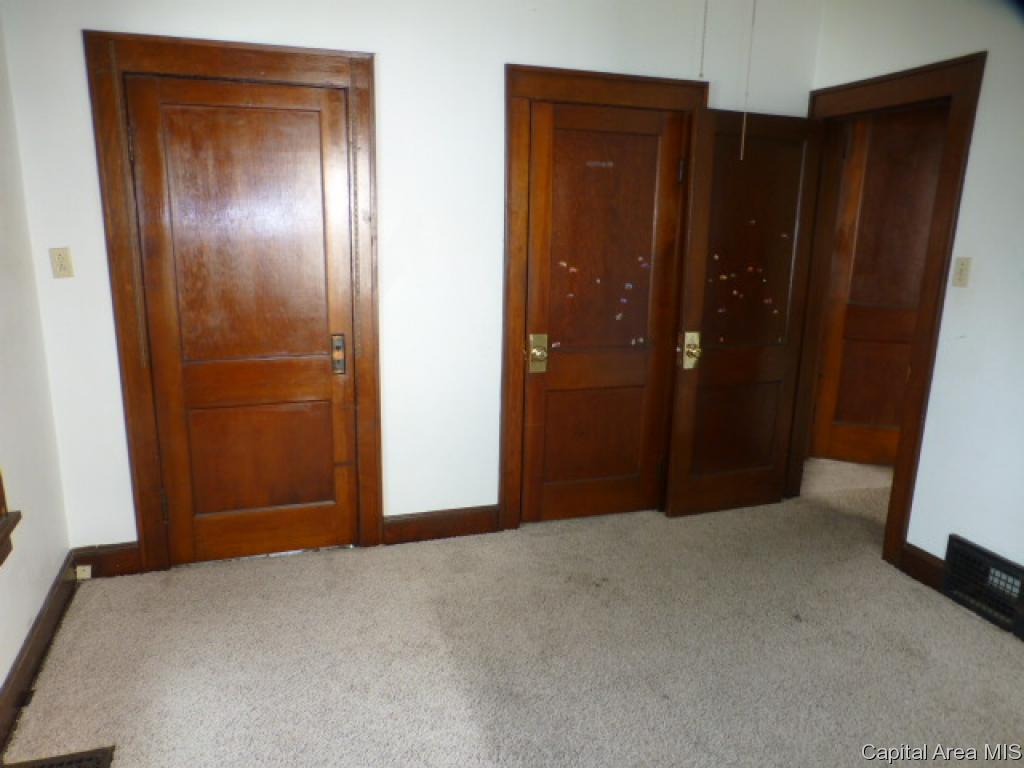 202 North MacArthur Boulevard Springfield, IL 62702 - Photo 12 of 23 Gallery Image 12