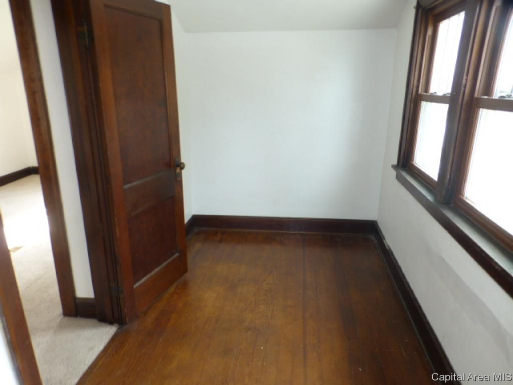 202 North MacArthur Boulevard Springfield, IL 62702 - Photo 17 of 23 Gallery Image 17