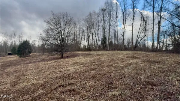 $90,000 | 1030 North Paperville Road, Bristol, TN 37620