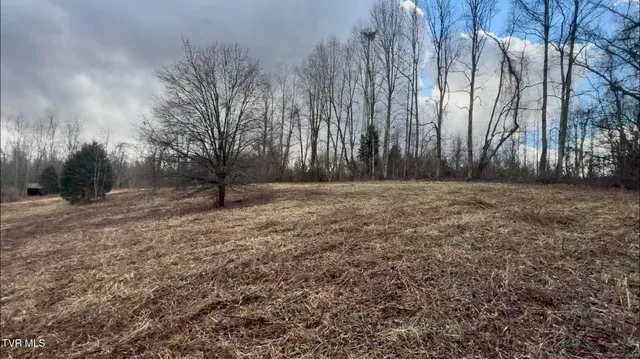 $90,000 | 1030 North Paperville Road, Bristol, TN 37620