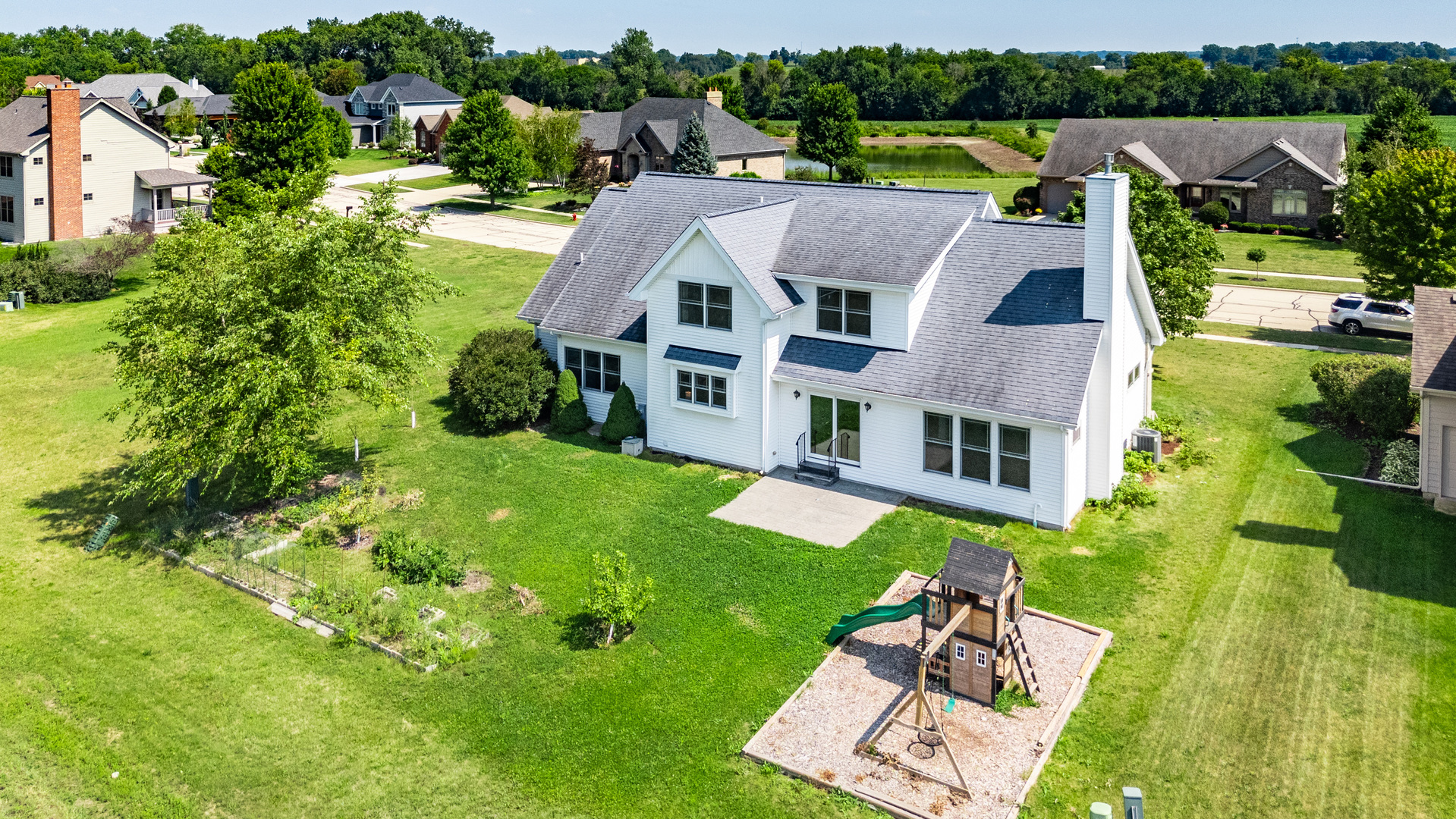 1035 Freedom Circle Sycamore, IL 60178 - Photo 5 of 48