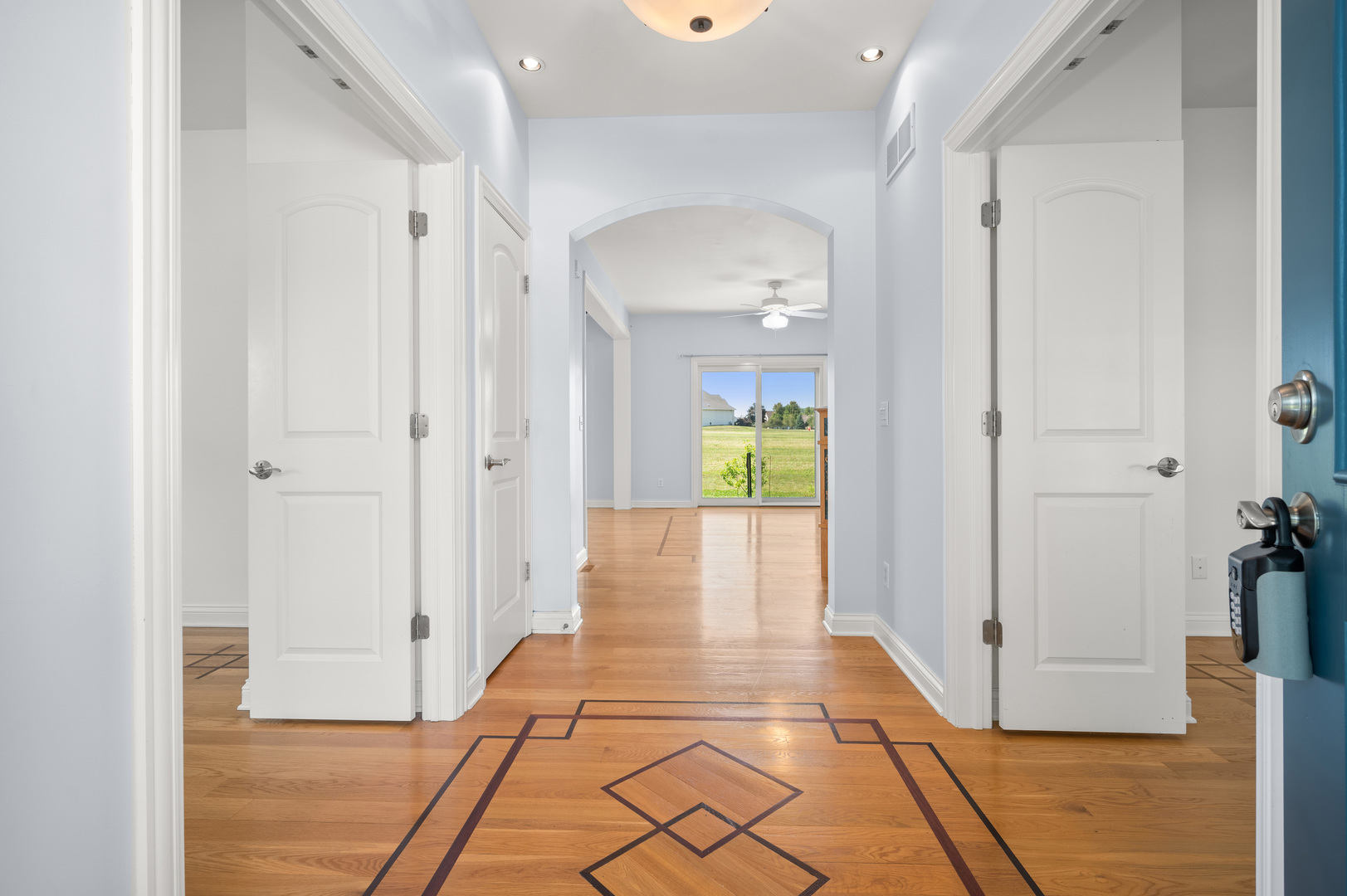 1035 Freedom Circle Sycamore, IL 60178 - Photo 6 of 48