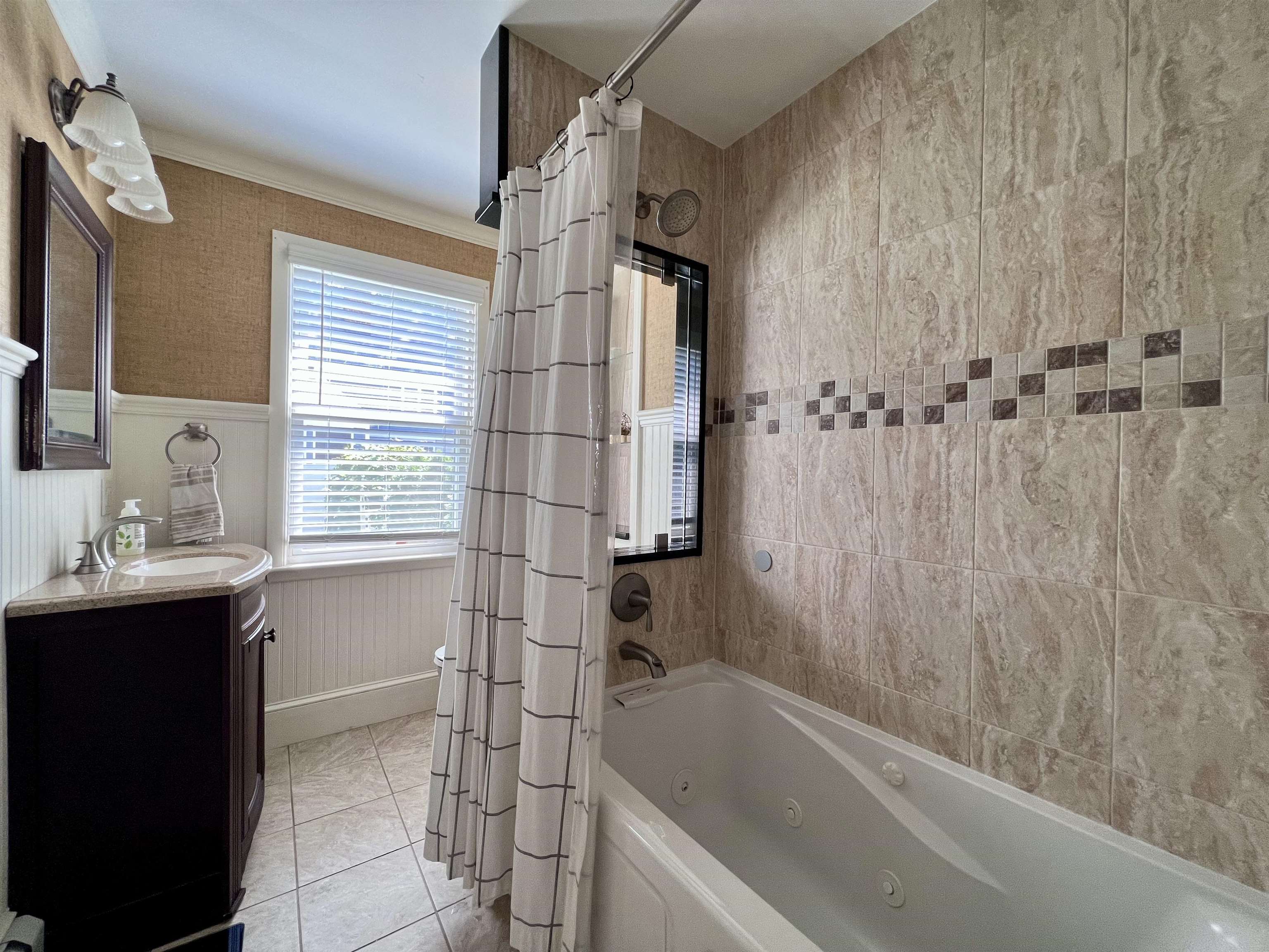 277 West Haven Road Manchester, NH 03104 - Photo 19 of 38