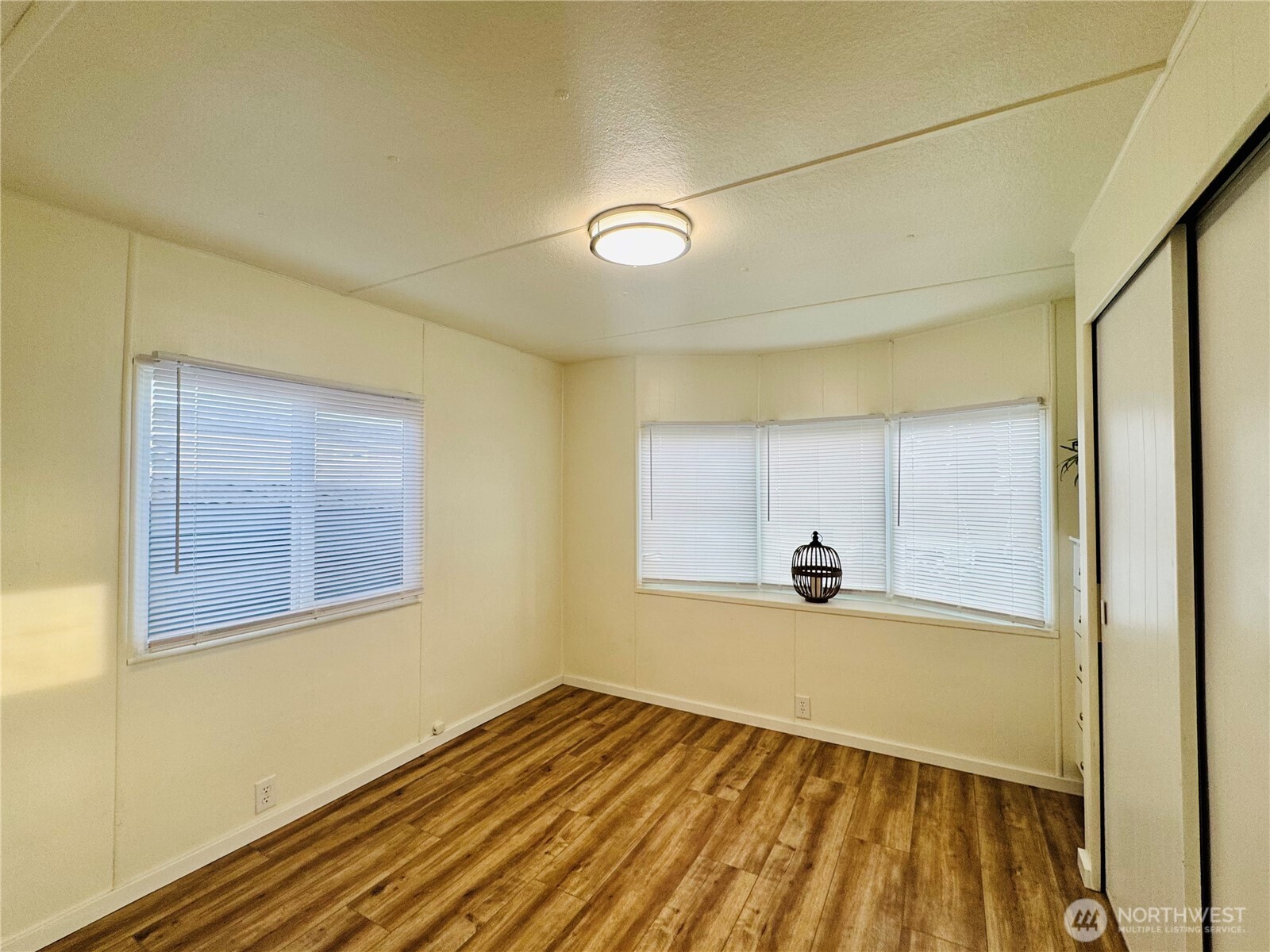 8080 Harborview Road, Unit F56 Blaine, WA 98230 - Photo 11 of 23 Gallery Image 11